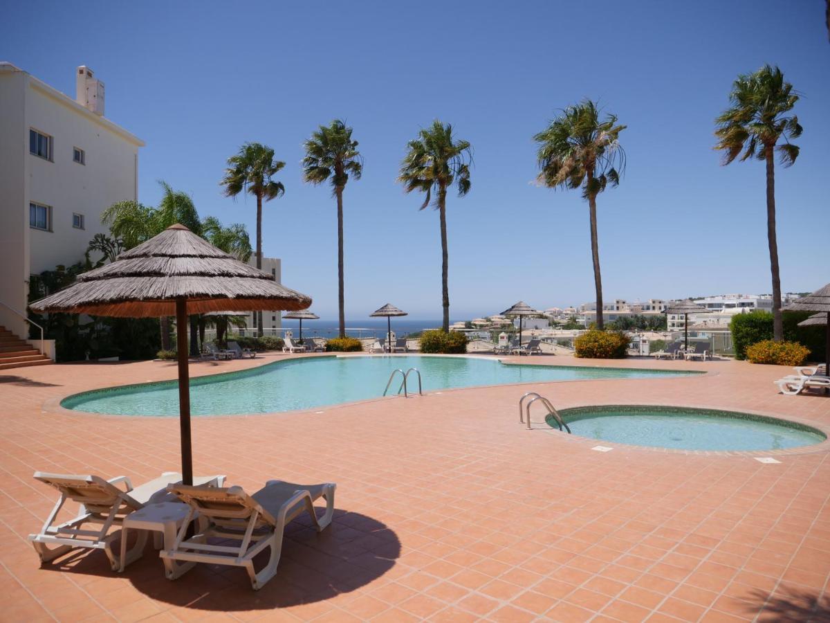 Large Penthouse Near Porto De Mos Beach With Magnificent Views In لاغوس المظهر الخارجي الصورة
