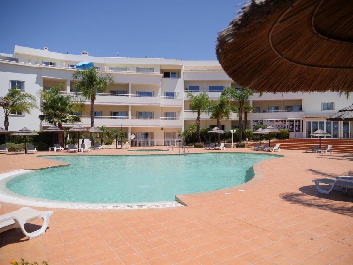 Large Penthouse Near Porto De Mos Beach With Magnificent Views In لاغوس المظهر الخارجي الصورة